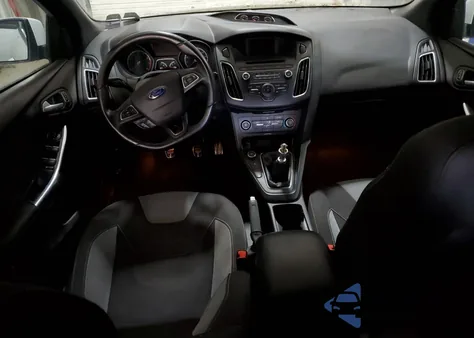 2016 Ford Focus St z USA, uszkodzony, nr VIN 1FADP3L92GL203575